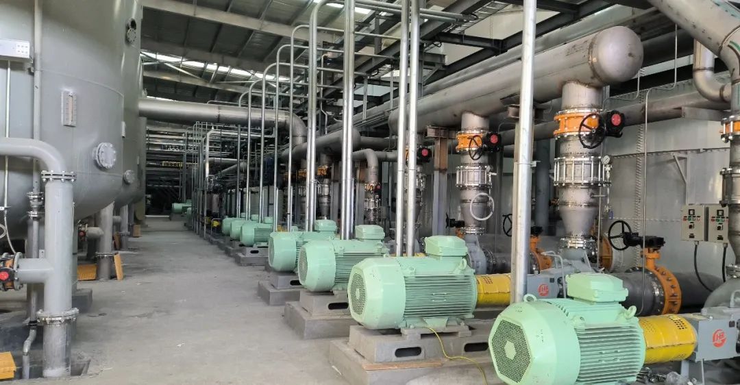 倍頭條 | 扎布耶鹽湖萬(wàn)噸電池級(jí)碳酸鋰項(xiàng)目順利進(jìn)水，進(jìn)入試生產(chǎn)！