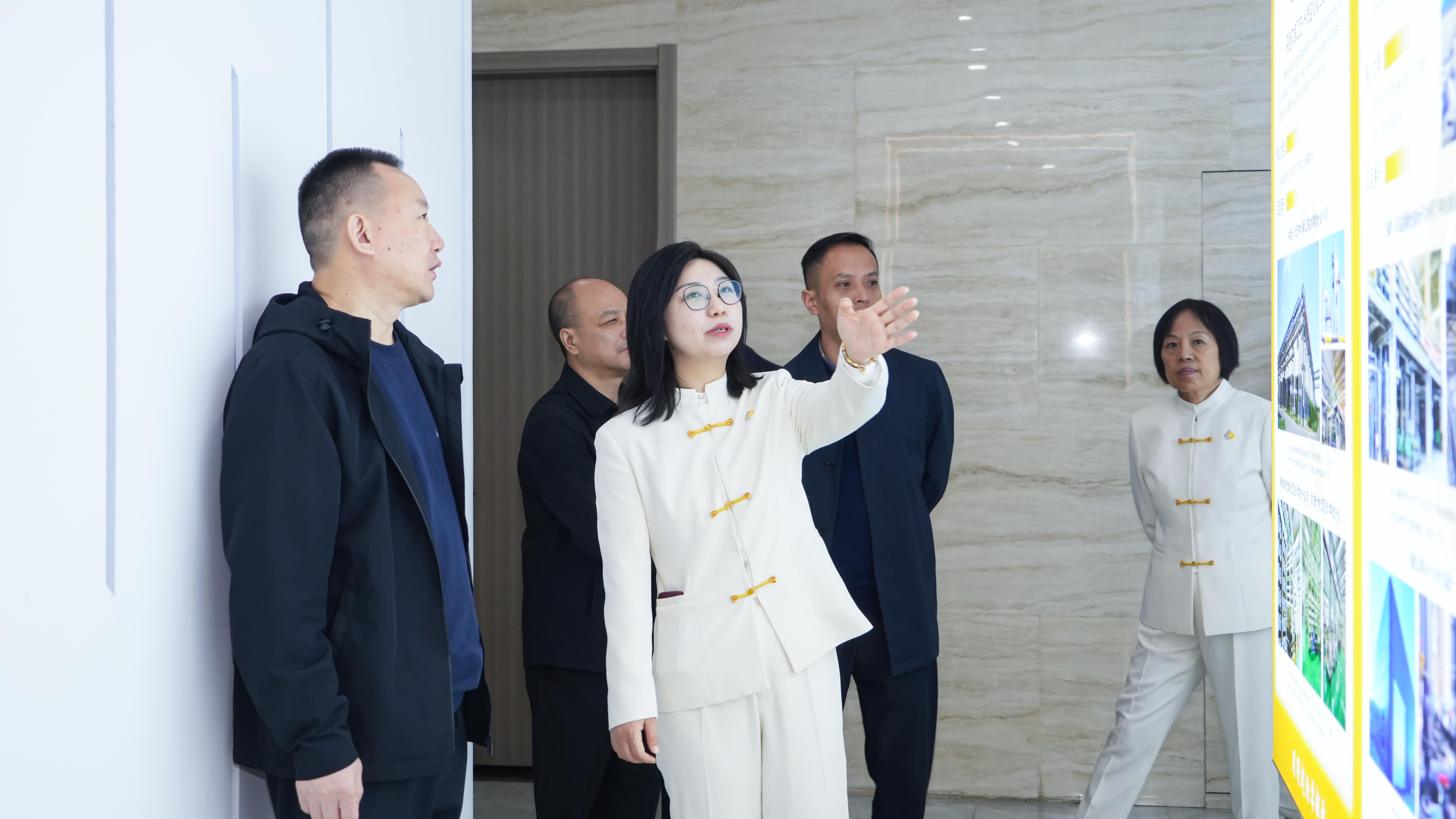 倍頭條 | 遂寧市大英縣政府領導蒞臨倍杰特考察參觀 