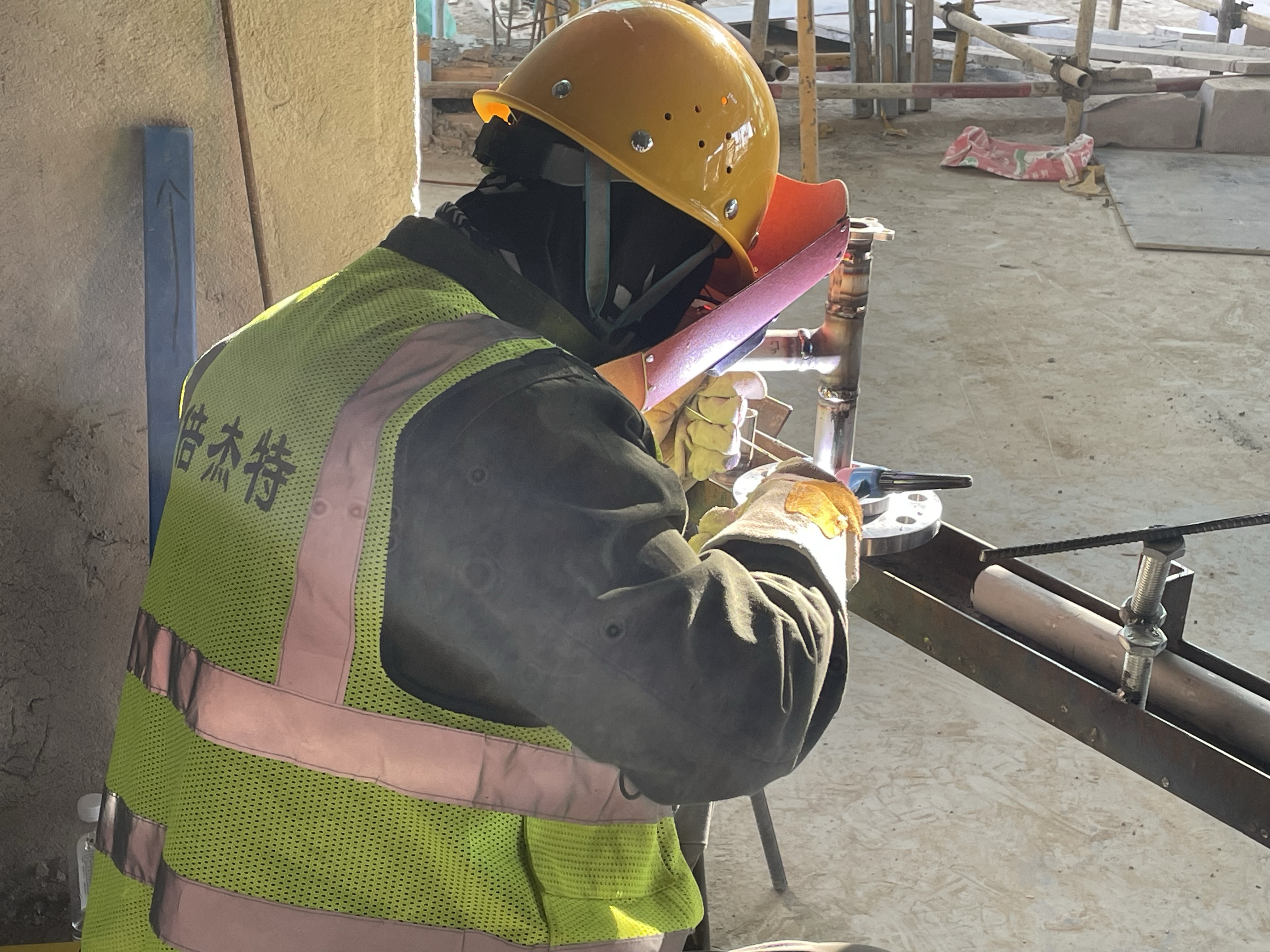 倍杰特甘泉堡項目：雙節(jié)鏖戰(zhàn)礪初心，全力沖刺“10·20”通水節(jié)點